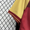 Camisa Oficial Portuguesa III 2025/2026 Lusa Joma - Manto da História em Grená e Ouro!. Versão Torcedor Pro Masculina