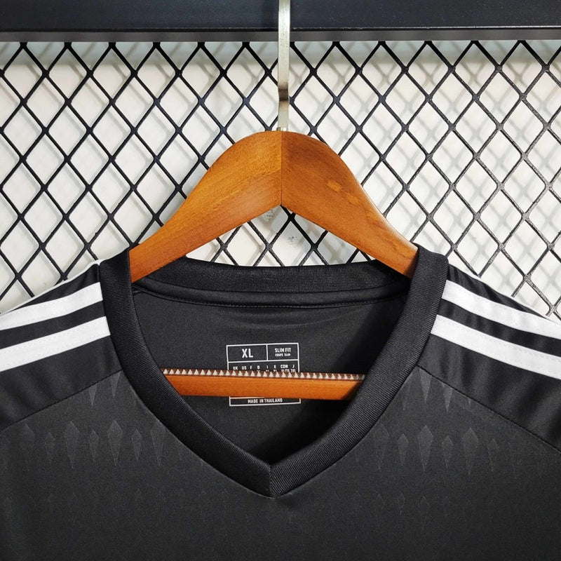 Camisa de Goleiro Arsenal 2023/2024 - Preto e Branco. Versão Torcedor Pro Masculina