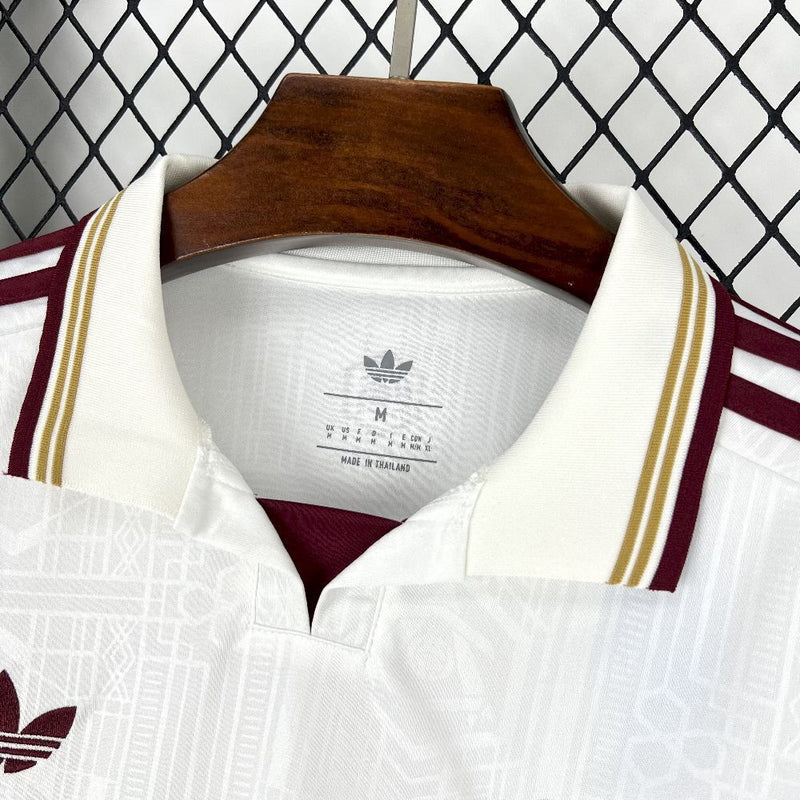 Camisa Arsenal 2025/2026 - Edição Retrô Elegância Clássica. Versão Torcedor Pro Masculina