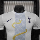 Camisa Tottenham Hotspur 2025/2026 - Edição Especial Serpente | Versão Jogador Pro