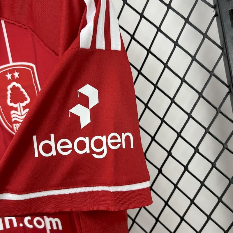 Camisa  Nottingham Forest Home 25/26 Vermelha Adidas | Linhas Verticais