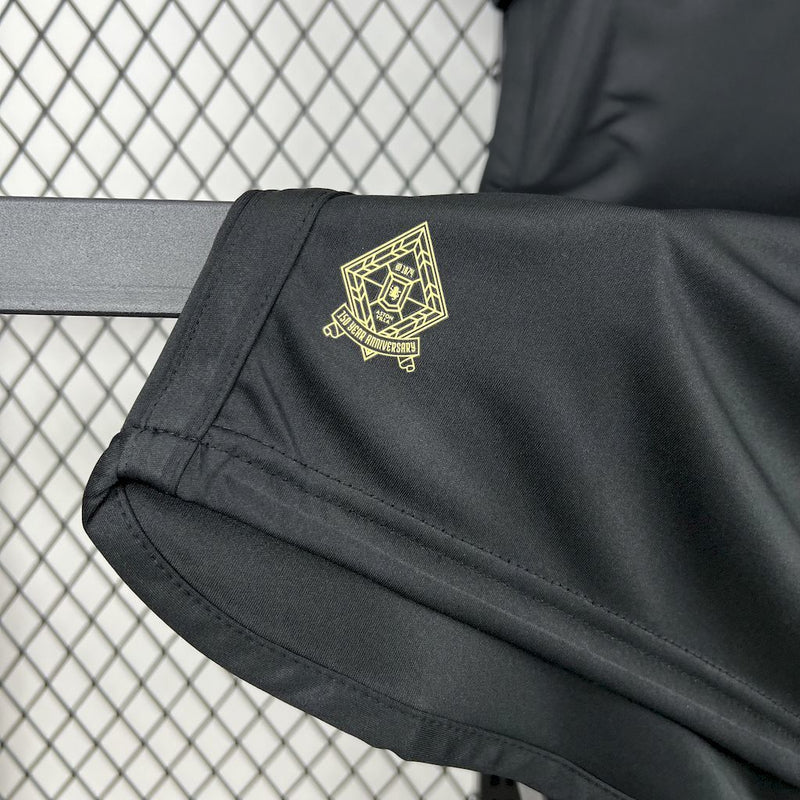 Camisa Aston Villa Black 2025/2026 - Edição Retrô Black Versão Torcedor Pro Masculina