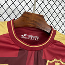 Camisa Oficial Portuguesa III 2025/2026 Lusa Joma - Manto da História em Grená e Ouro!. Versão Torcedor Pro Masculina