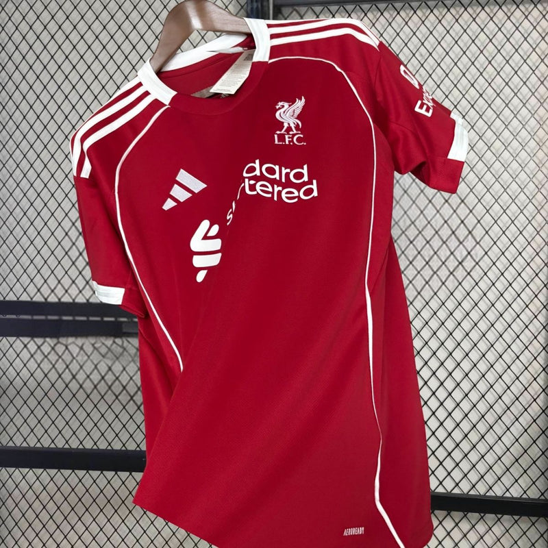 Camisa Titular do Liverpool FC para a Temporada 2025/2026. Adidas.! Versão Torcedor Pro Masculina