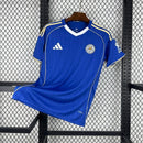 Camisa Home Oficial do Leicester City FC para a temporada 2025/2026, uma peça que celebra a história do clube com um design moderno e a alta tecnologia Adidas