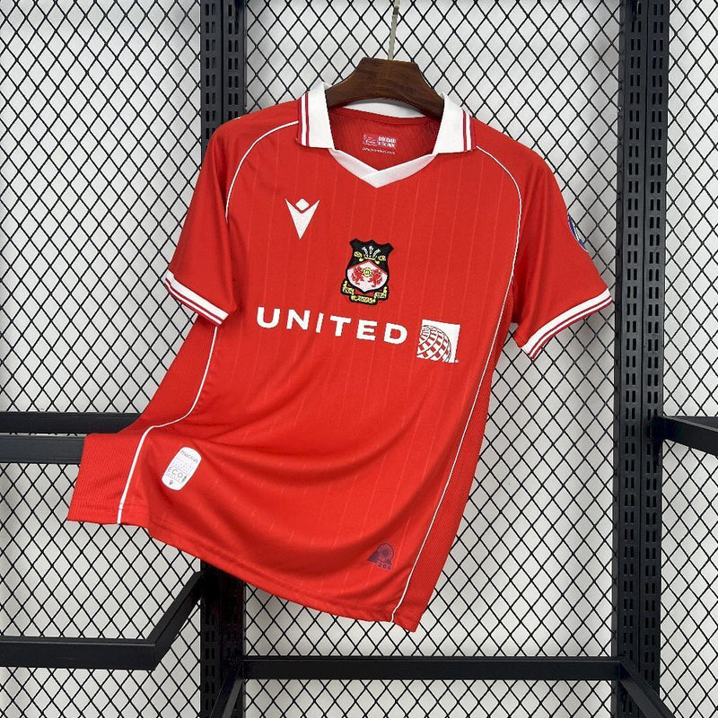 amisa Home Wrexham AFC 2025/26 - Vermelha Retrô (Macron) Torcedor Masculina